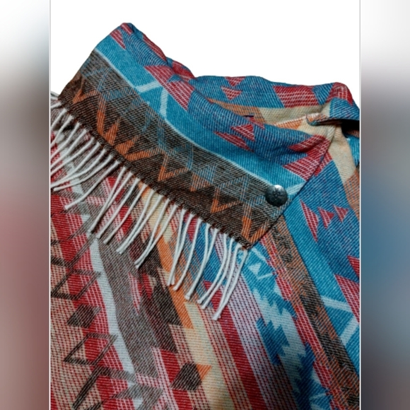 Rhonda Stark Southwestern Style Button Fringe Collar Poncho One size 30" - Picture 7 of 13
